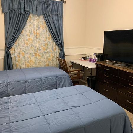 Luxhome Suites N Villa Riverside Ngoại thất bức ảnh
