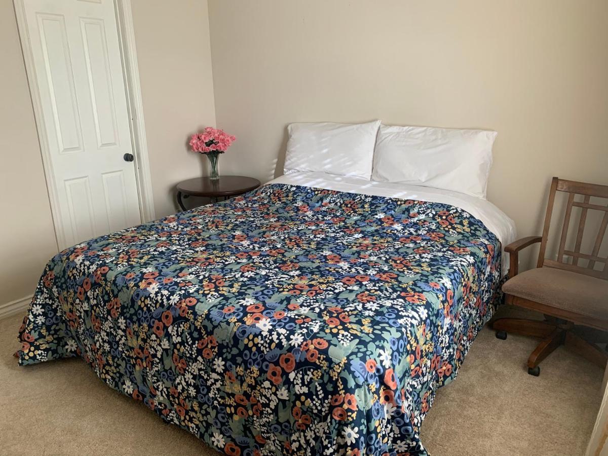 Luxhome Suites N Villa Riverside Ngoại thất bức ảnh