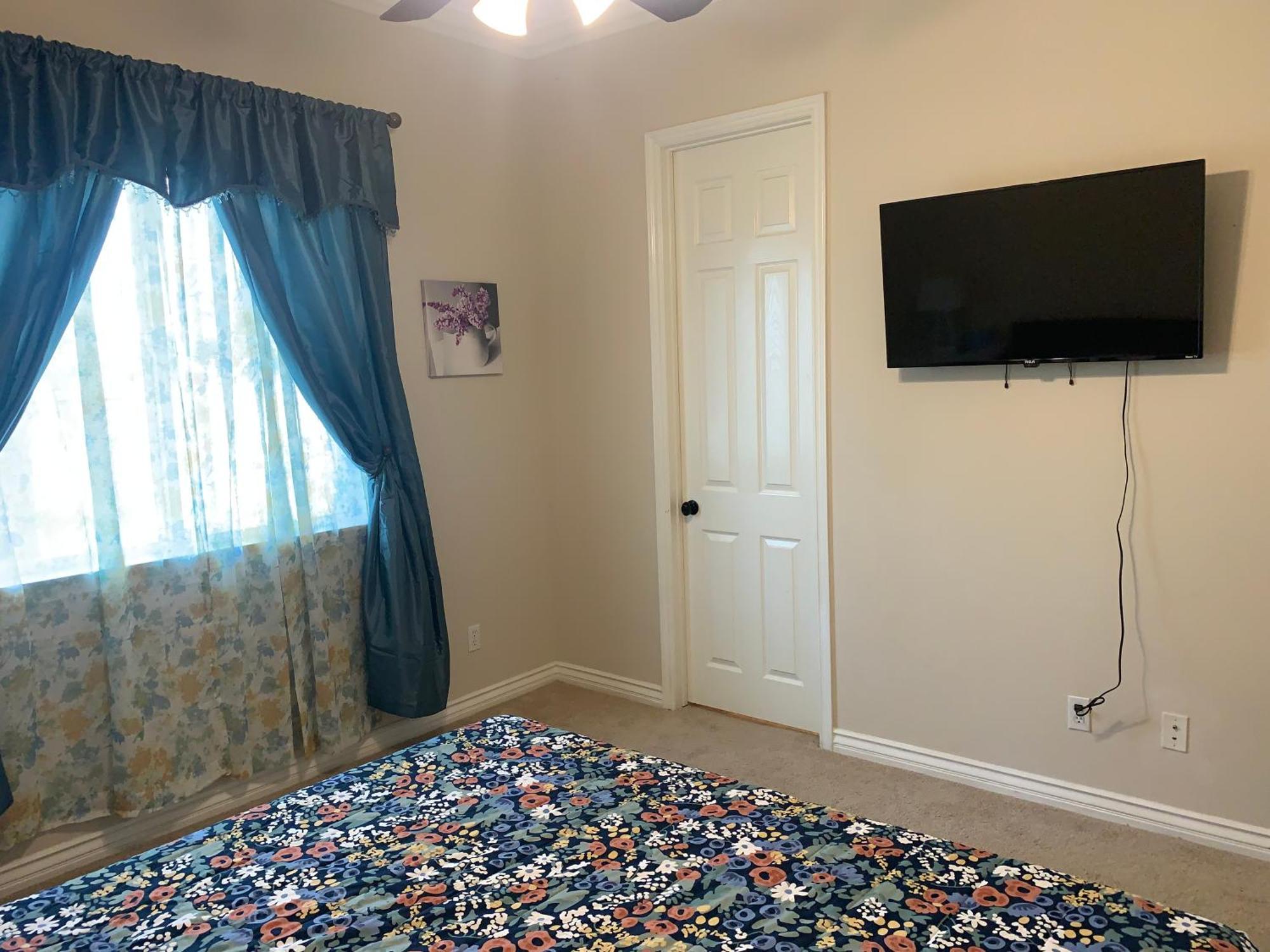 Luxhome Suites N Villa Riverside Ngoại thất bức ảnh