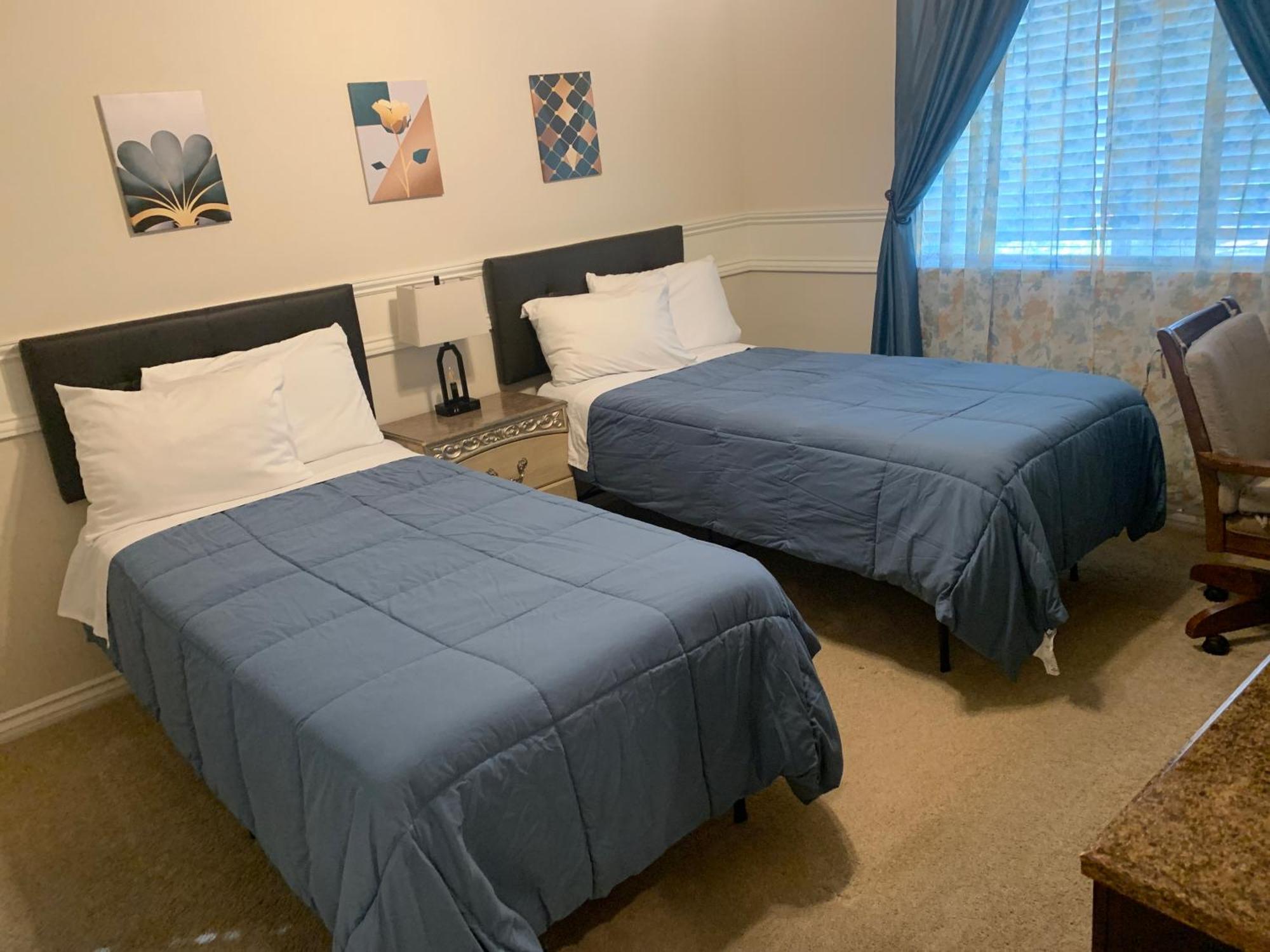 Luxhome Suites N Villa Riverside Ngoại thất bức ảnh